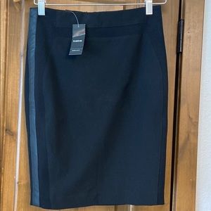 Black fitted mini/pencil skirt